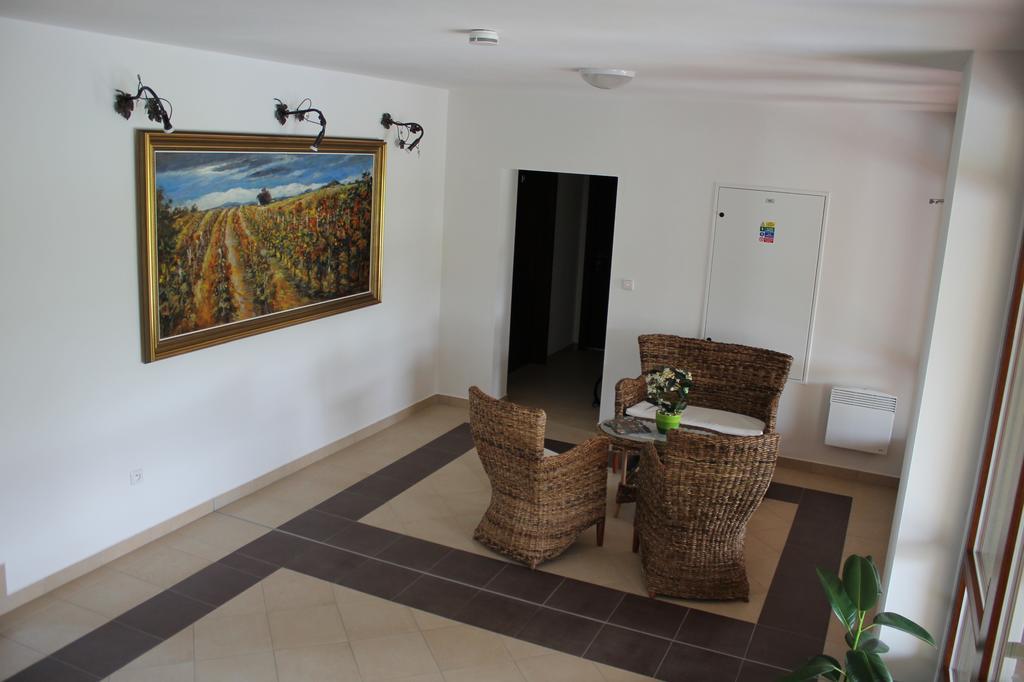 Hotel Penzion U Sklepu Hovorany Zewnętrze zdjęcie
